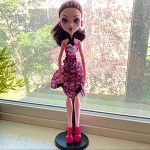 Monster High - Dot Dead Gorgeous Draculaura
